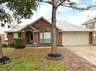 9207 Waving Fields Dr, Houston, TX 77064