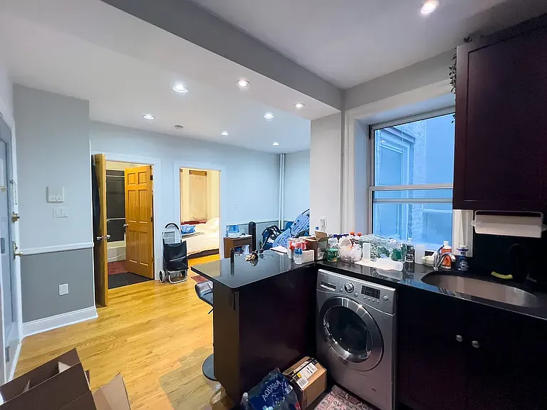 42 Bank St #12 — Photo 4
