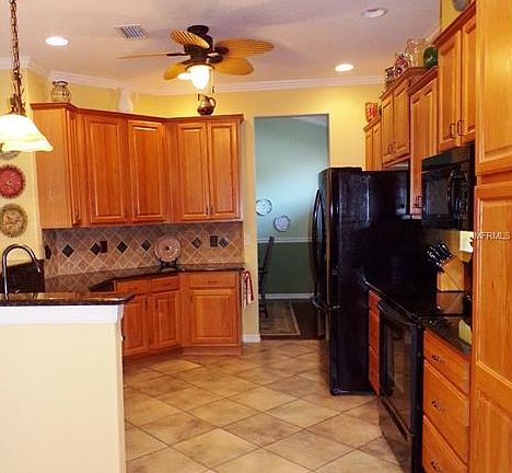 4th image of 21631 Regency Park Ln
