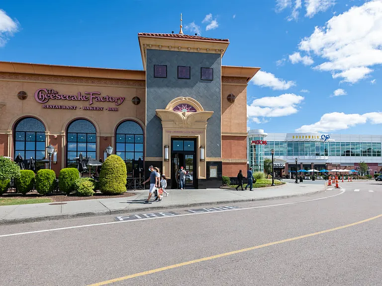 Plenty of dining destinations nearby.