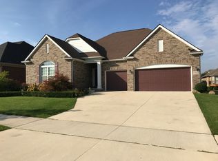 17543 Merganser Dr, Clinton Township, MI 48038