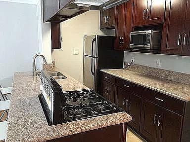 3rd image of 11626 Gorham Ave #200