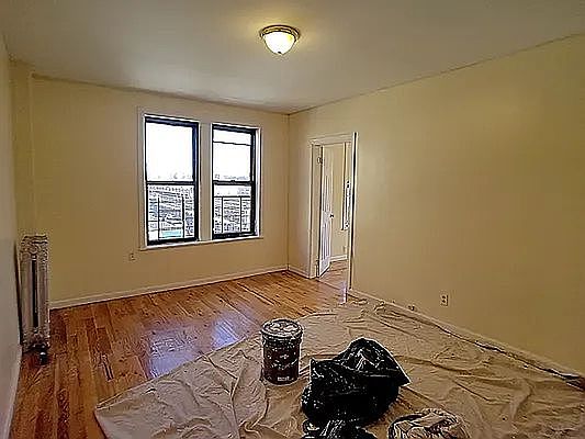 2nd image of 500 W 213th St APT 22