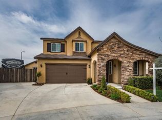 888 Whitmore Ave, Clovis, CA