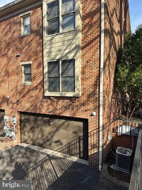 2nd image of 394 N Church St