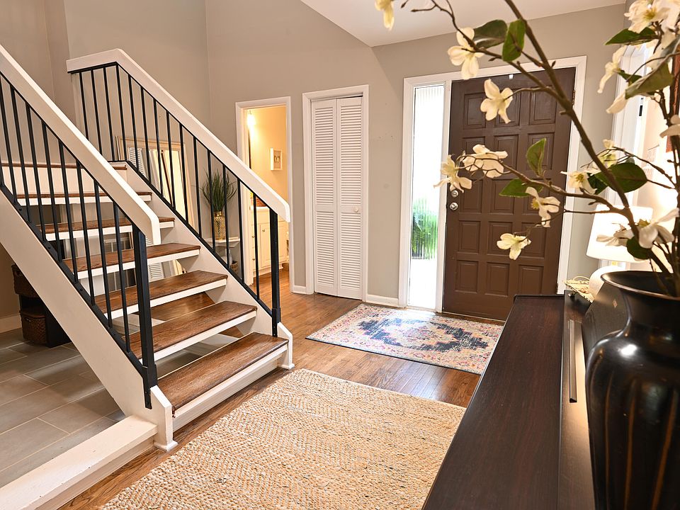 1st image of 4100 Five Oaks Dr Unit 39