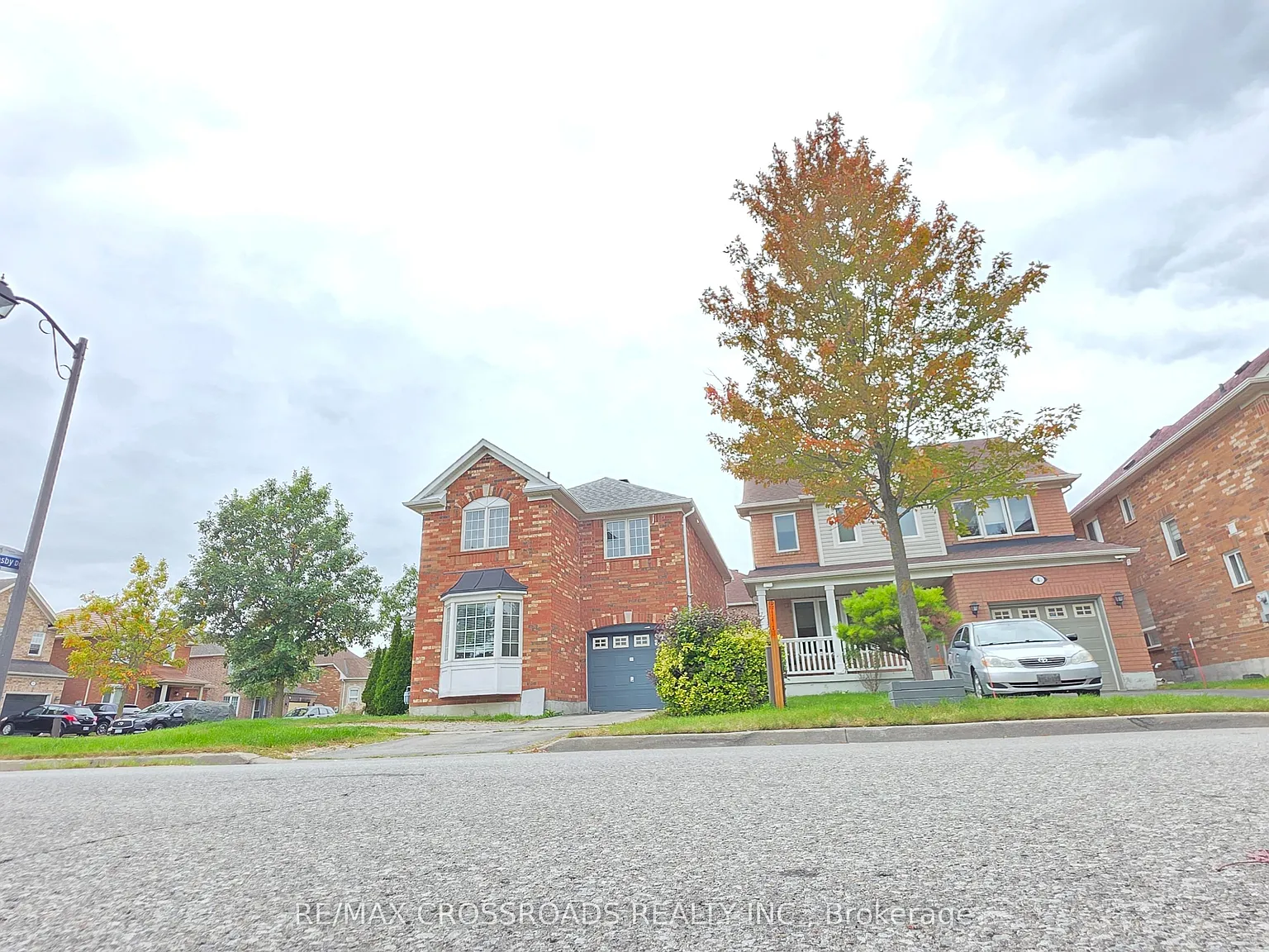 2 bed, $1,749 — Photo 3