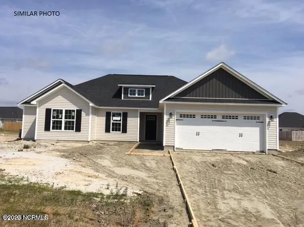 405 W Black Water Lane, Maysville, NC 28555