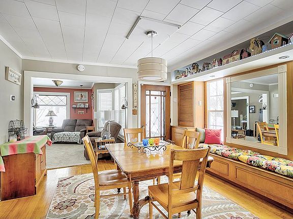 5th image of 1532 Benton St