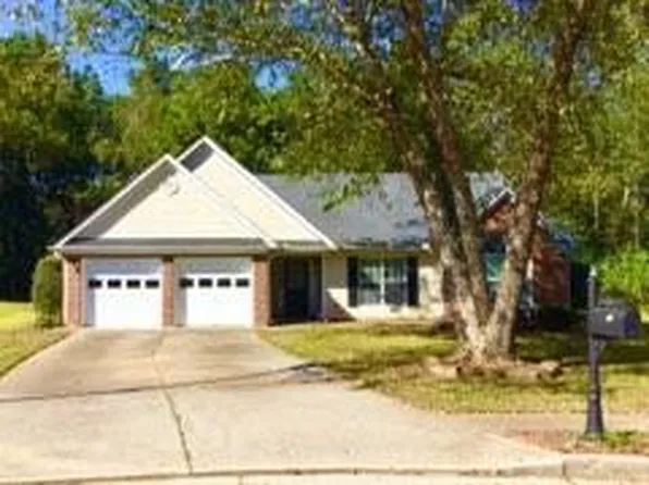 912 Noble Oak Ct, Lawrenceville, GA 30046