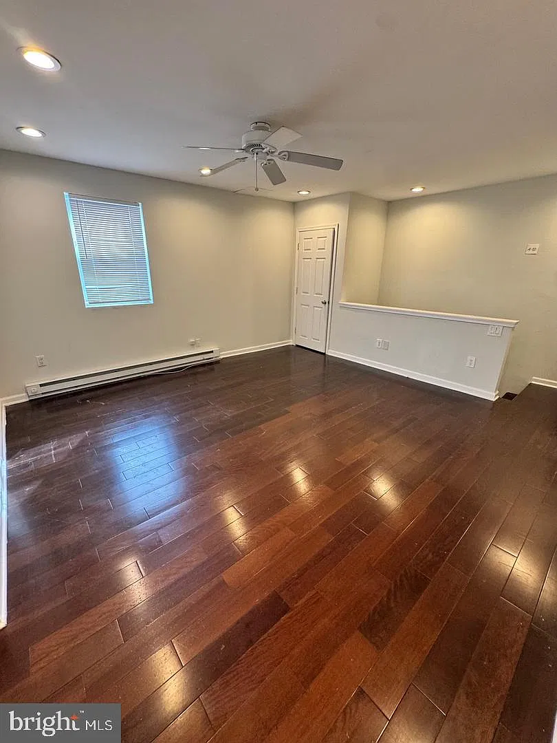 1 bed, 1.0 bath, 1280 sqft, $1,350 — Photo 3