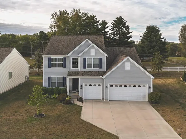 7243 Monarch St, Canal Winchester, OH 43110