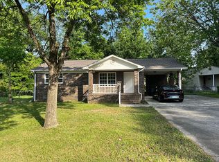 710 4th St NE, Arab, AL 35016