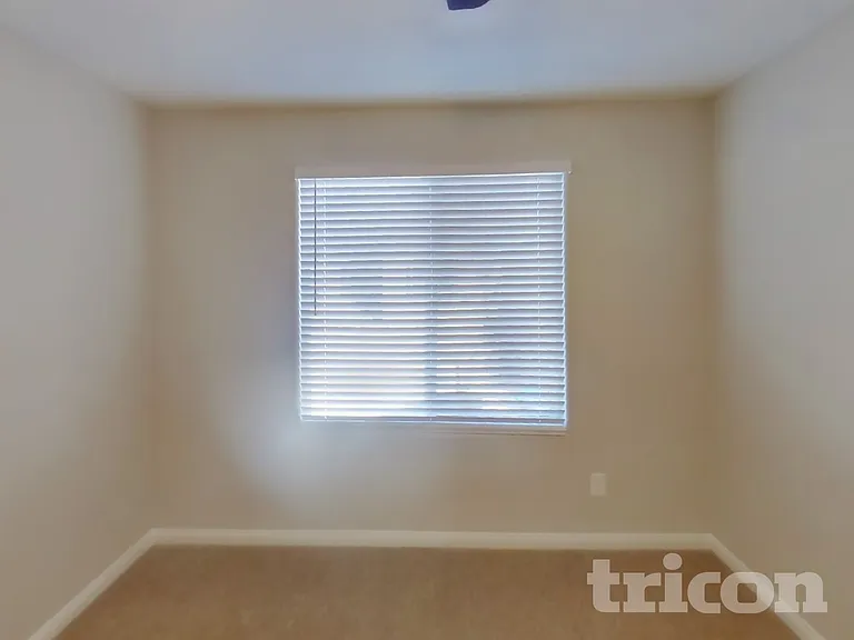 7345 Sunray Point St — Photo 10