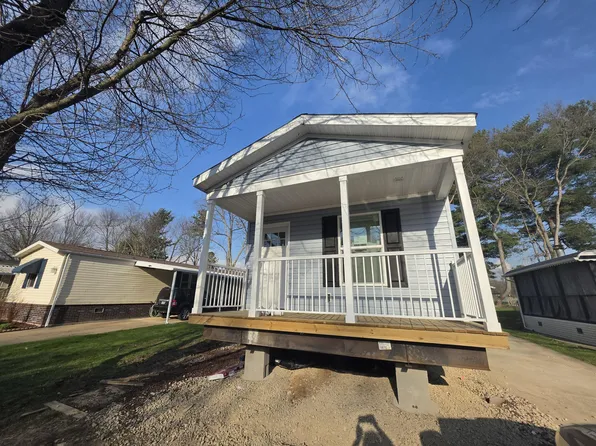 246 C St SW #246, Navarre, OH 44662