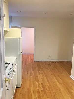 Rented by AJ Clarke | media 10