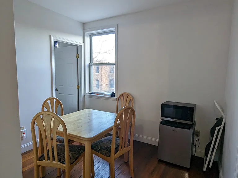 37 Egremont Rd #14 — Photo 15