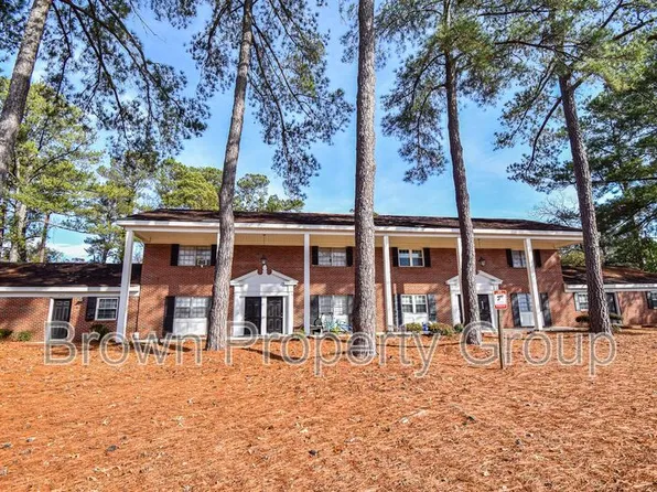 2310 Barrington Cir, Fayetteville, NC 28303