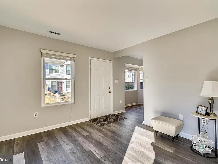 14324 S Shore Ct — Photo 2