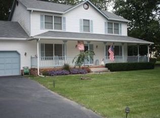 8621 Valley Dr, Waldorf, MD 20603