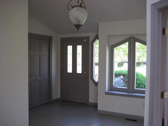 3rd image of 324 Lake Indian Hills Cir