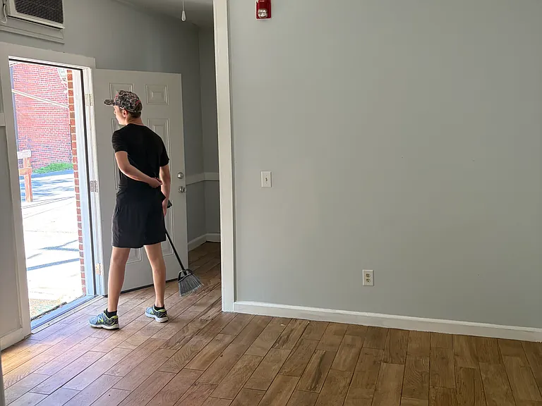 113 W College Ave #8 — Photo 6