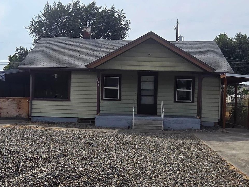 1st image of 616 8th St