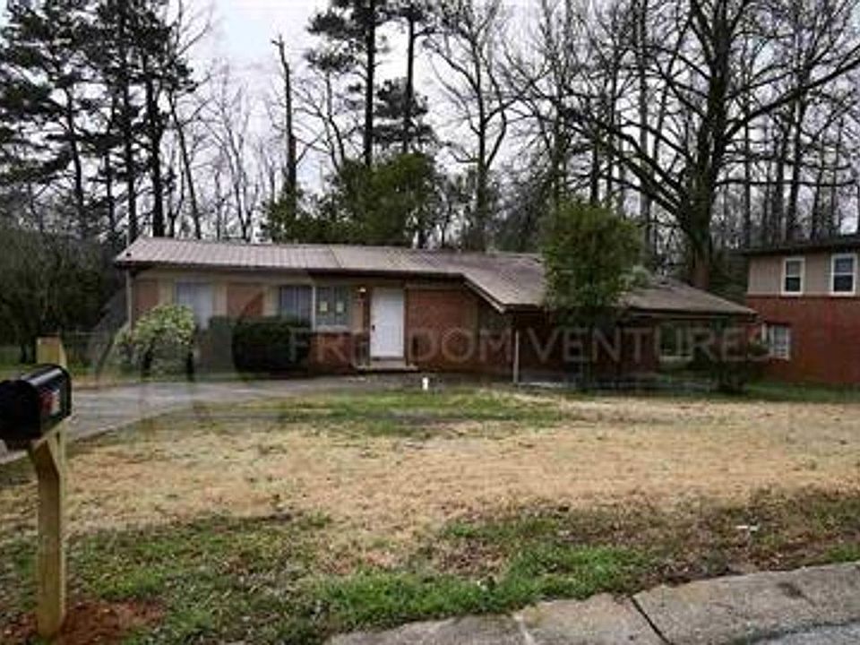 1st image of 209 13th Ave NE