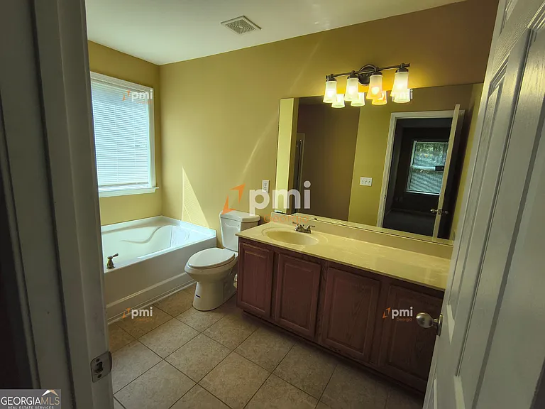 350 Fairmont Way — Photo 15