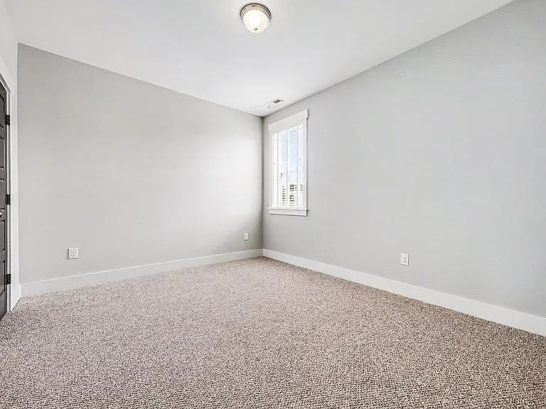 276 Granite Mill Blvd — Photo 15