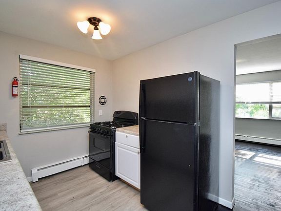 3rd image of 5679 Folchi Dr