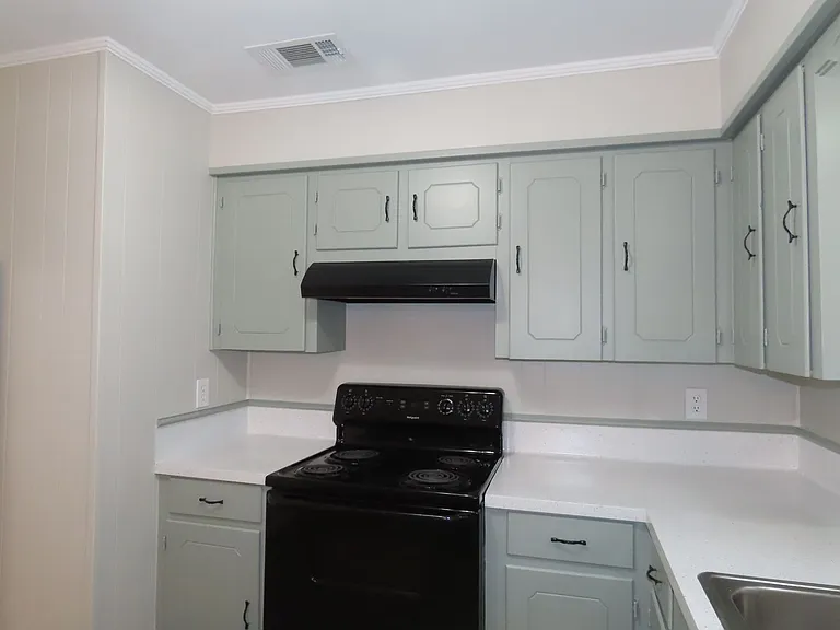 10556 Twin Oaks Dr — Photo 10