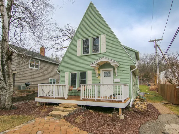 2907 McKinley St, Madison, WI 53705
