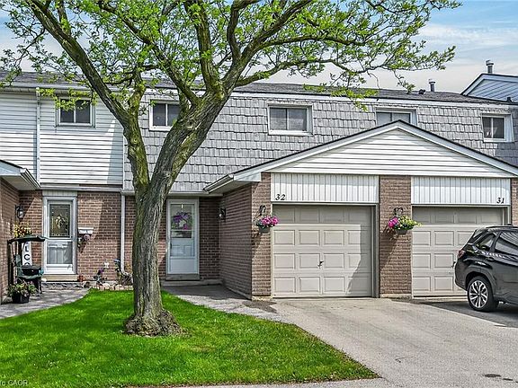 2nd image of 1350 Limeridge Rd E #32