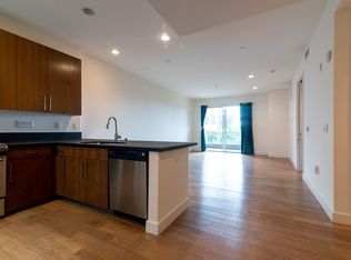 6001 Carlton Way APT 302, Los Angeles, CA 90028