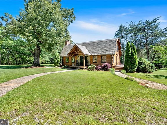 3rd image of 179 Hogan Rd