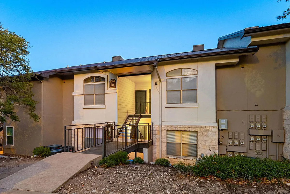 Building Photo - 6000 Shepherd Mountain Cv #1605