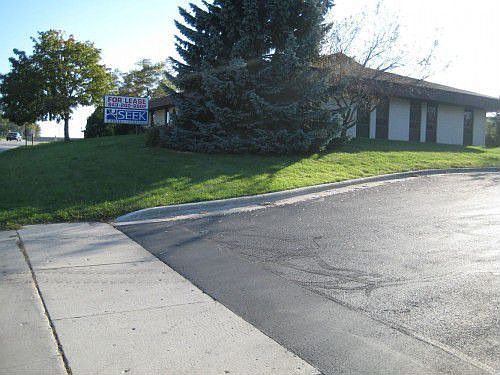 1st image of 1320 N Taylor Dr