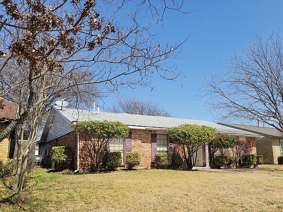 3rd image of 4909 Brandenburg Ln