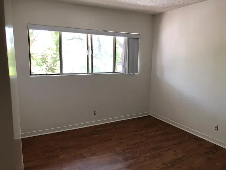 1224 Viola Ave #A — Photo 6