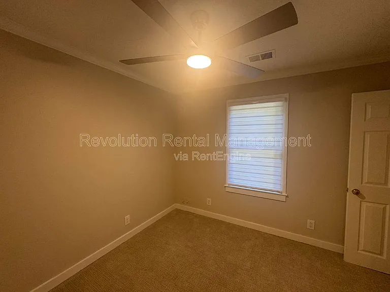 380 Chattahoochee St — Photo 9