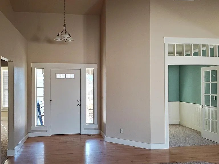 Entry and Office/Den