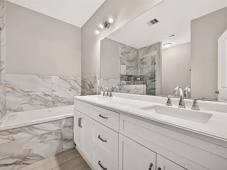 24302 Bella Florence Dr — Photo 30