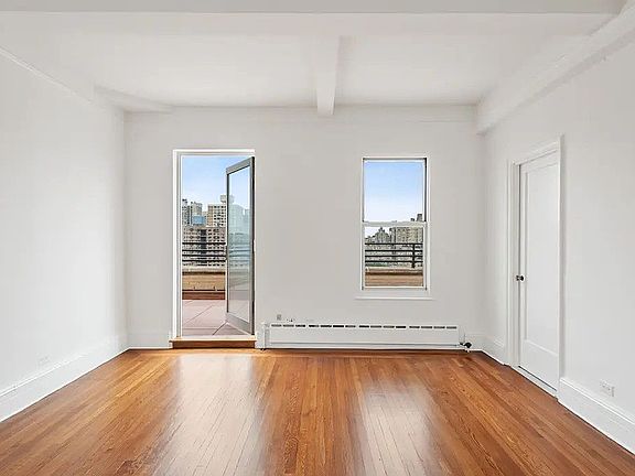 3rd image of 27 W 86th St Penthouse C