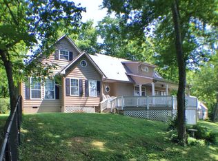 396 Cherry Hill Rd, Newport, TN 37821
