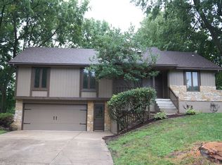 4113 SW 10th St, Blue Springs, MO 64015