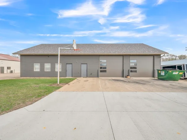 1604 P Ave, Milford, IA 51351