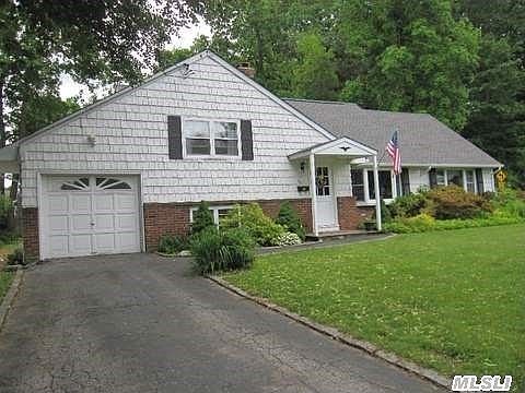 3rd image of 26 Peartree Ln
