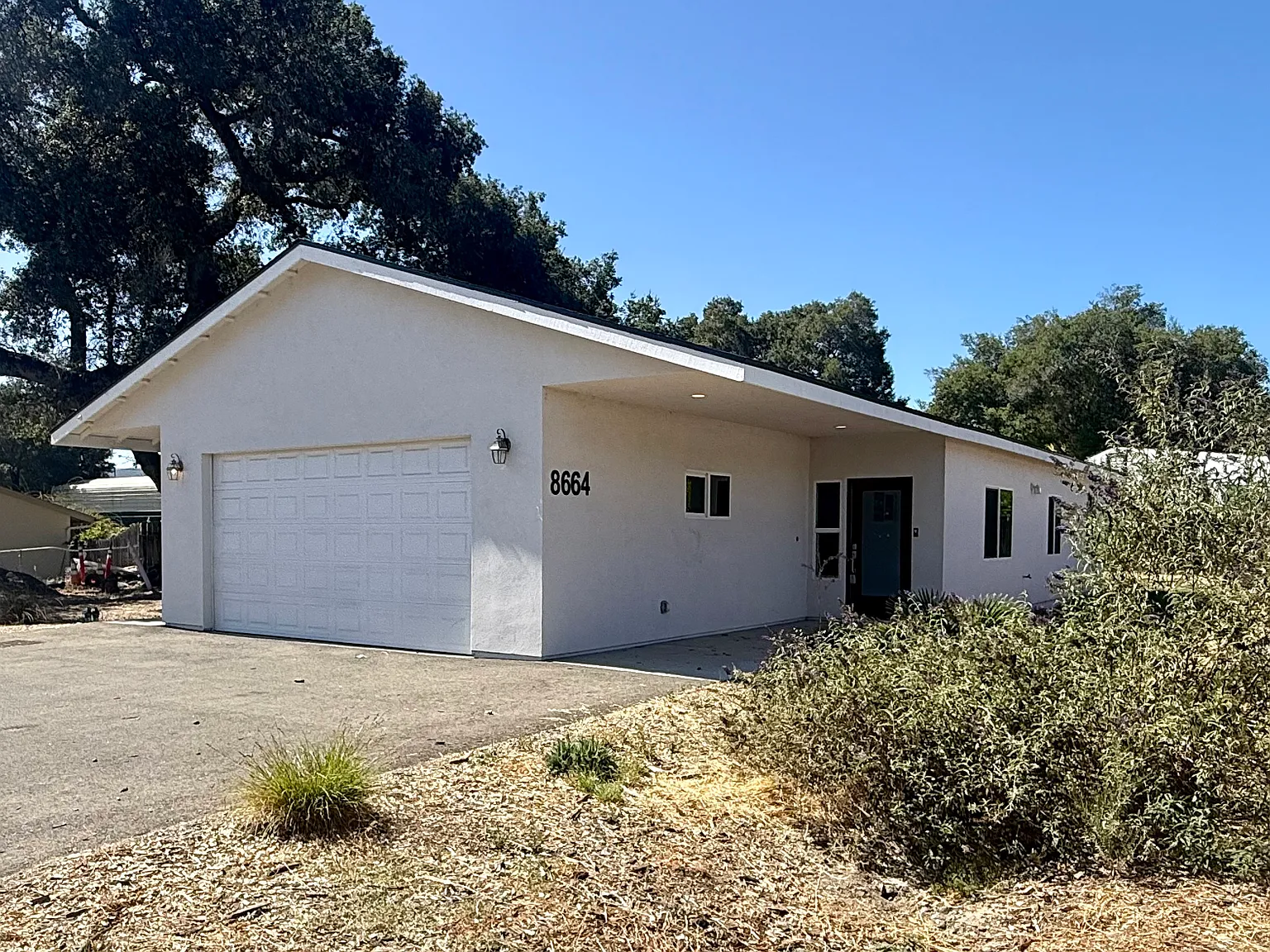 3 bed, 1200 sqft, $3,250 — Photo 1