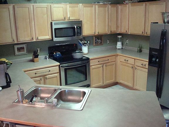 Kitchen with new stainless appliances
